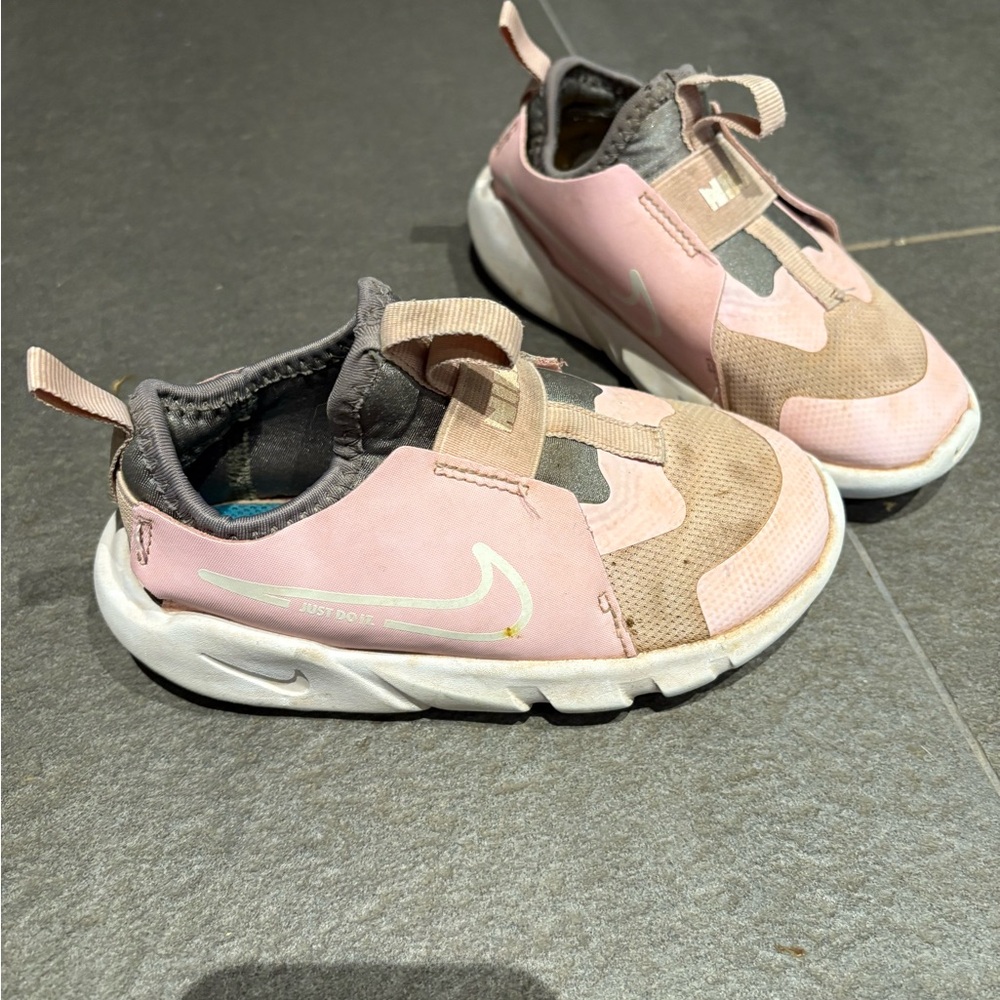 Nike Kids Pink and Brown Slip-On Sneakers